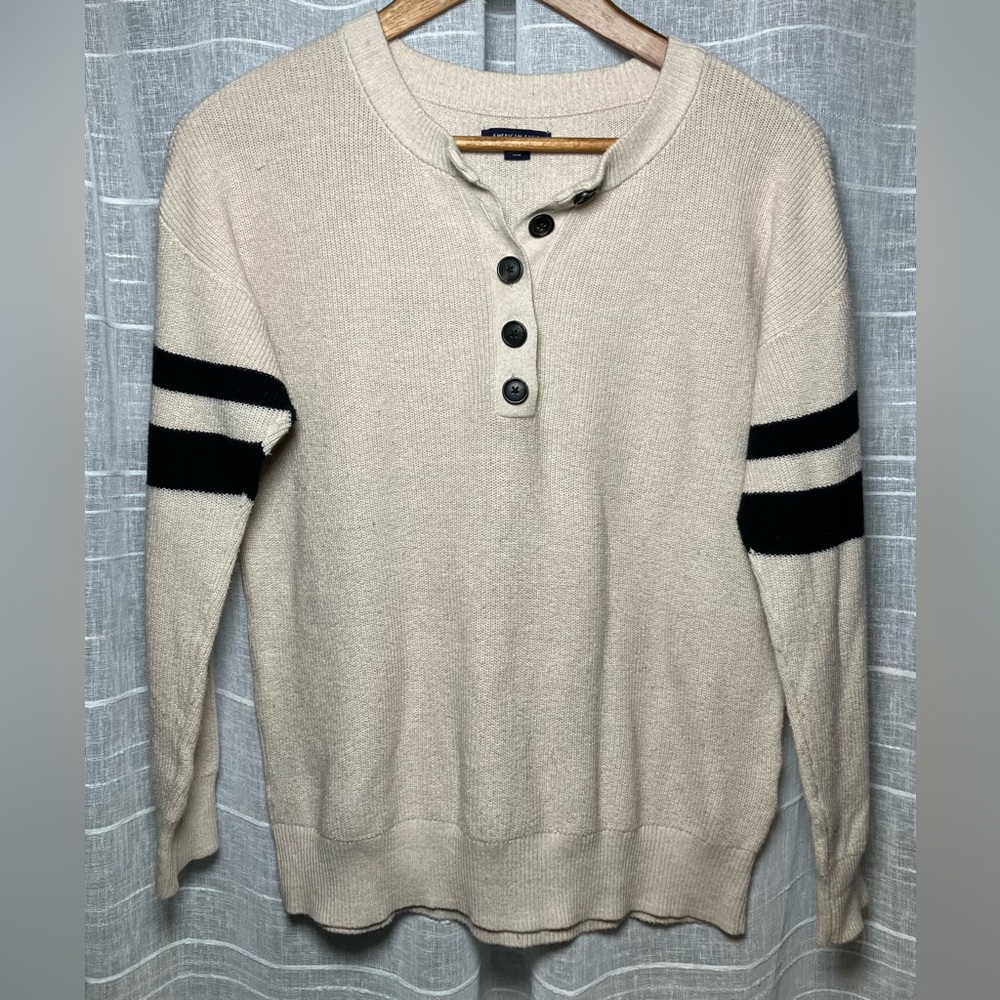 American Eagle Henley Sweater Small
